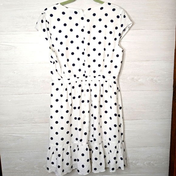 J.Crew Ruffle-Front faux-wrap Mini Dress in Polka Dot Size 10 - Picture 3 of 7